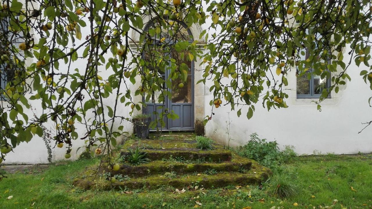 Au Logis De La Mongie Bed & Breakfast Soullans Exterior photo